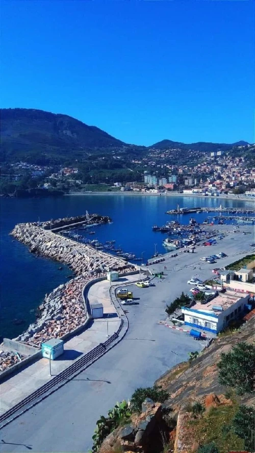 Location vacances Appartement F3 Annaba Chetaibi