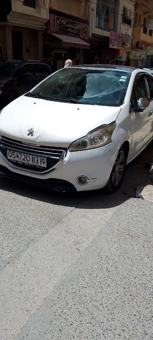 Peugeot 208 2013 Allure