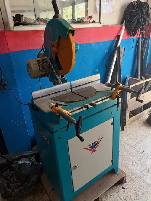 Machine aluminium 