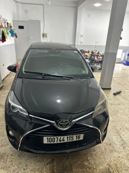 Toyota Yaris 2015 