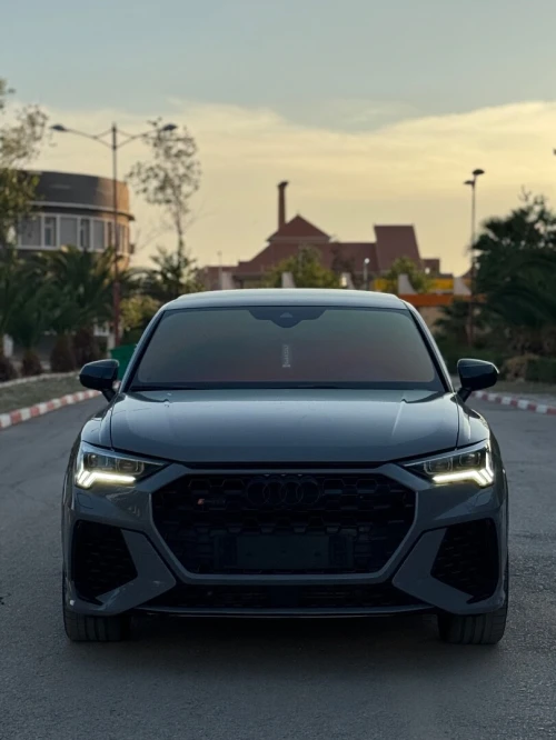 Audi RSQ3 Full Carbon 2023 
