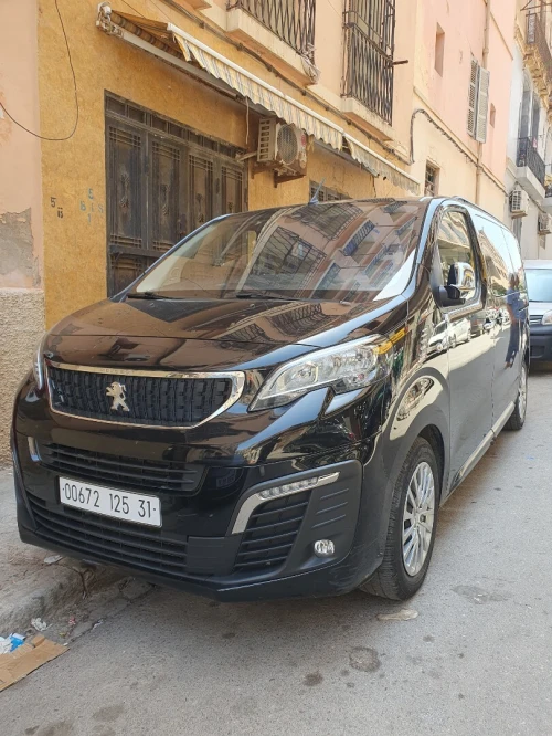 Peugeot Expert 2025 Traveller