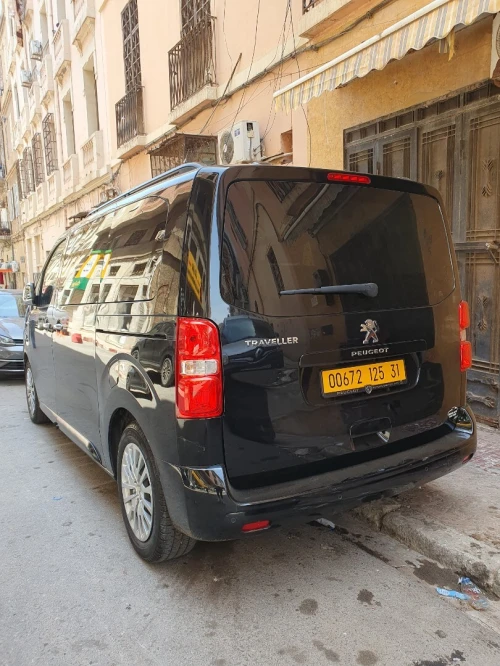 Peugeot Expert 2025 Traveller