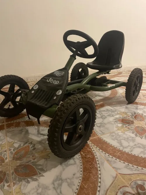 Kart à pédales (jeep) 