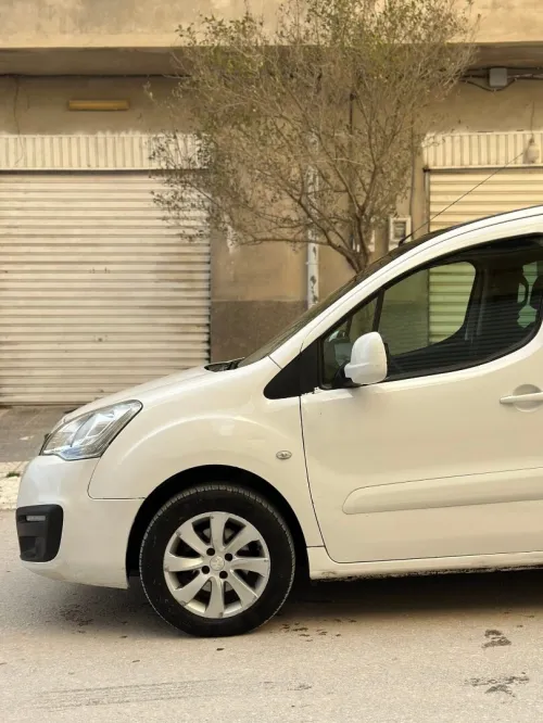 Peugeot Partner 2018 Tepee Allure 