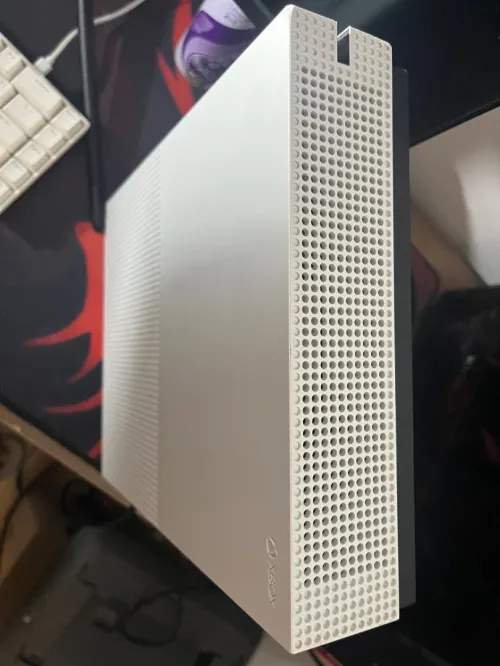 Xbox one s 1tb avec manette
