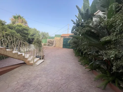 Villa Premium à Tipaza - Idéale pour Séminaires, Formations et Événements d'Entreprise ou Familiale