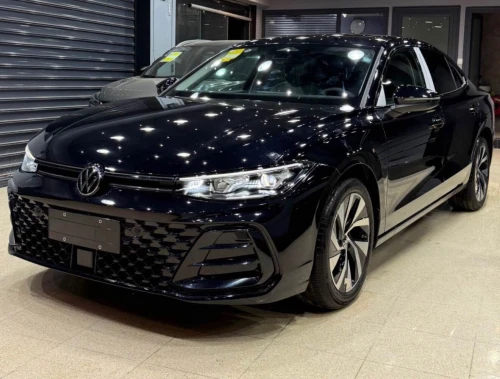 Volkswagen Passat 2025 Pro
