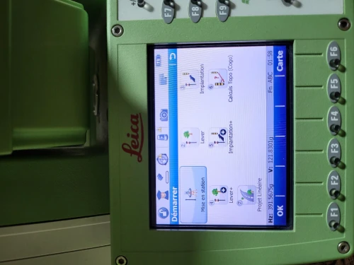 Leica TS15 1" R1000 + CS15 Robotic
