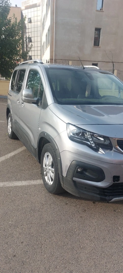 Peugeot Rifter 2021 