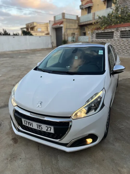 Peugeot 208 2015 Allure Facelift