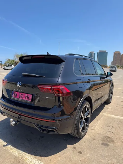 Volkswagen Tiguan 2024 Black black