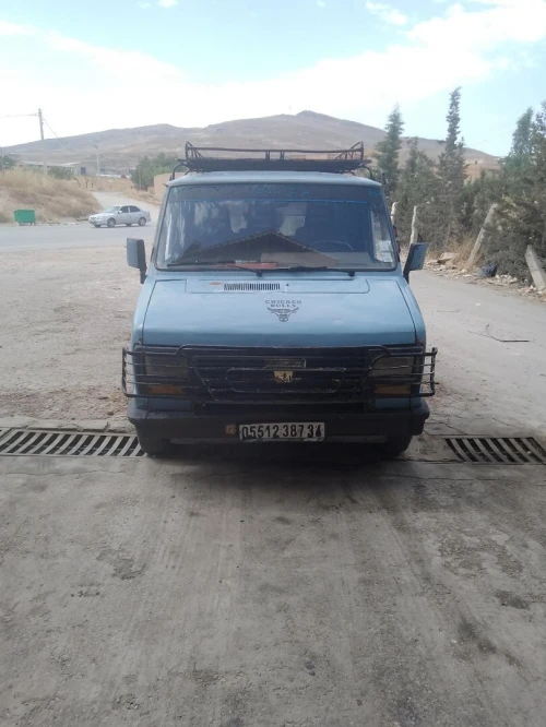 بيجو J5 1987