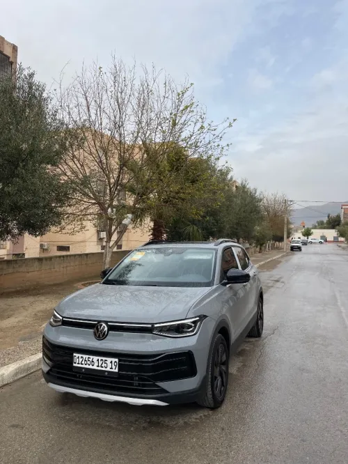 Volkswagen Tharu 2025 XR turbo