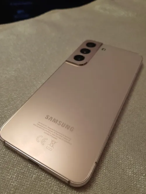 Samsung S22