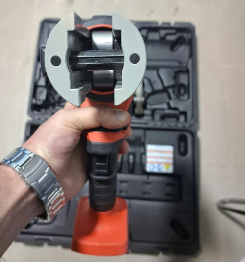 Boite Presse à sertir Electromécanique RIDGID 