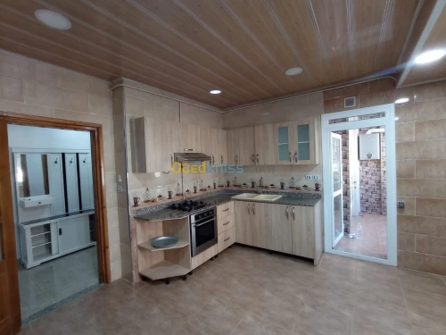 Location Appartement F4 Alger Bordj el kiffan
