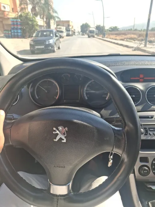 Peugeot 308 2011 Sportuim