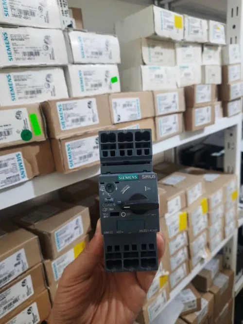 DISJONCTEUR MOTEUR SIEMENS :