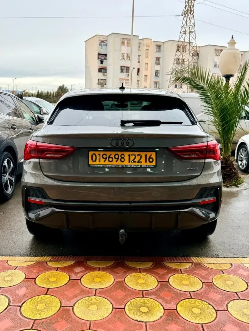 Audi Q3 2022 S Line (facelift)