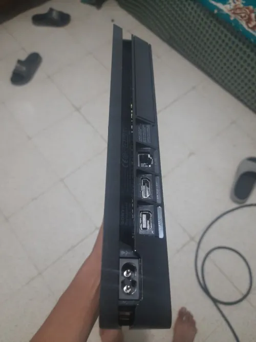 PS4 SLIM