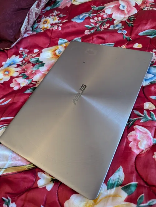 Asus UX410UQ