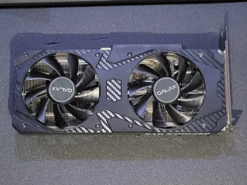 Rtx 3060 12gb ,Max temp 66c , utilisé 