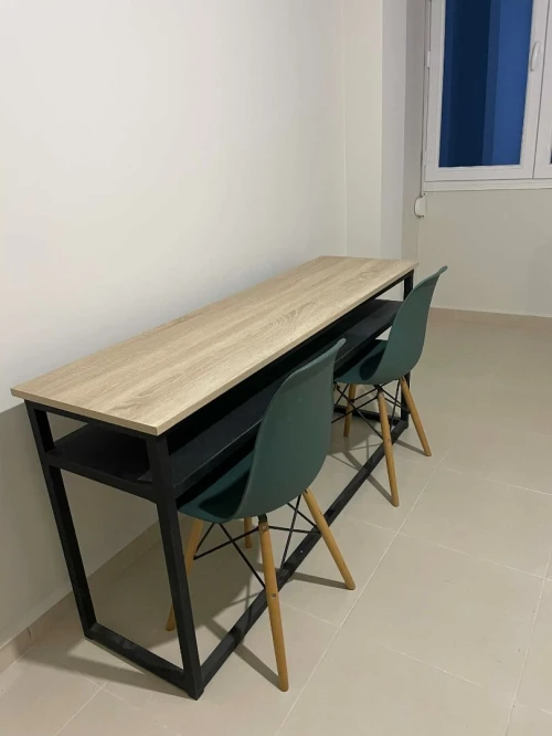 Bureau + 2 chaises