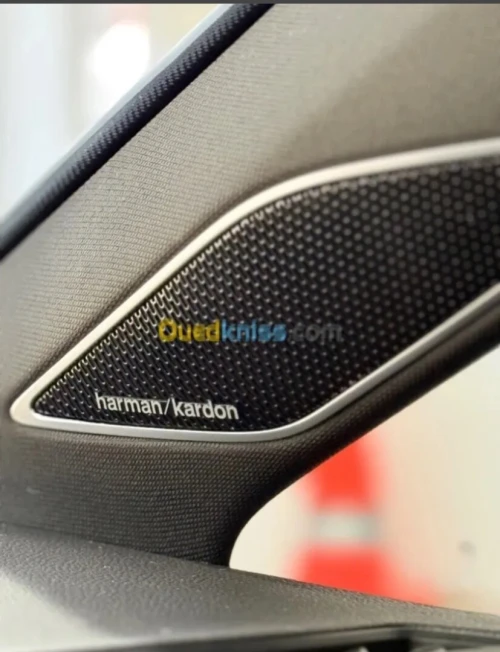 Volkswagen Golf 8 2025 R-Line