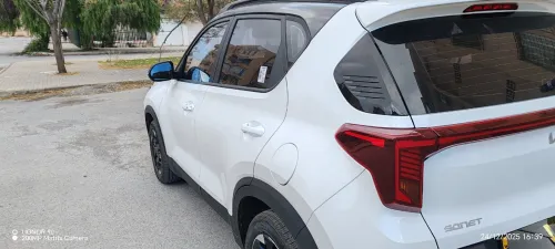 Kia Sonet  2025 Luxury 10