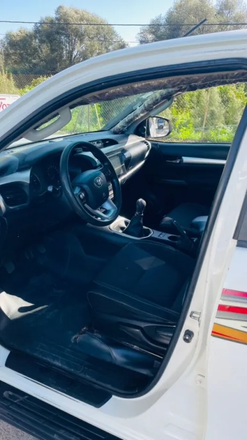 Toyota Hilux 2018 LEGEND SC 4x4