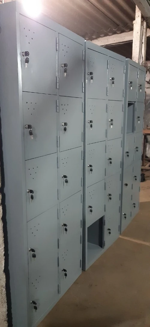 Armoire Multicases, Vestiaire Métallique, Classeur Métallique porte Document et Clapper 10 cases 