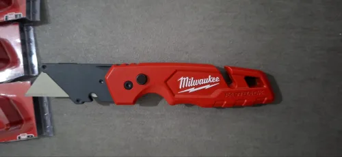 Milwaukee fastback knife