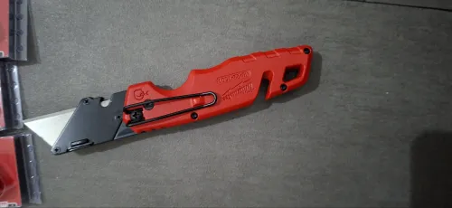 Milwaukee fastback knife