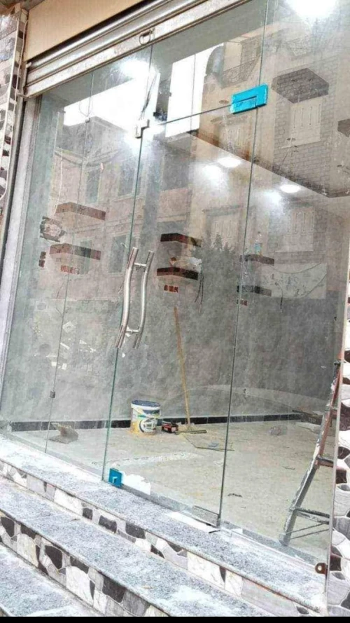 Montage et séparation/ réparation de verre vitrine cabine balcon bureau