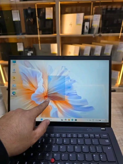 LENOVO THINKPAD T14s  i7 1365U