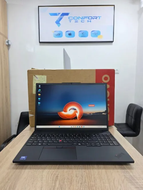 Lenovo ThinkPad P16s Gen 3 ULTRA 5 125H