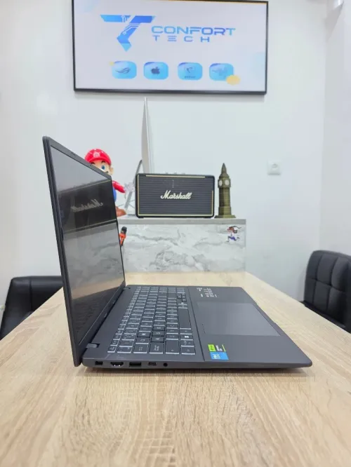 ASUS V16 Intel Core 7 240H