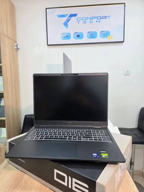 HP OMEN MAX 16 Ultra 9 275HX