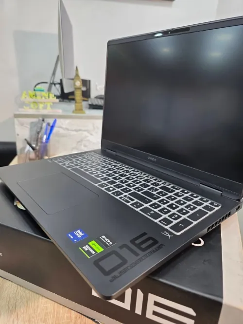HP OMEN MAX 16 Ultra 9 275HX