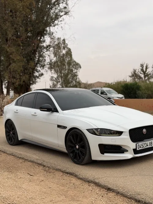 Jaguar Xe 2018 R sport