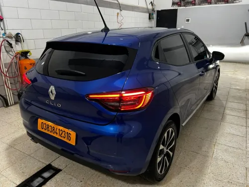 Renault Clio 5  2023 