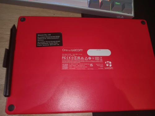 Tablette graphique ONE by Wacom CTL-672-M Medium