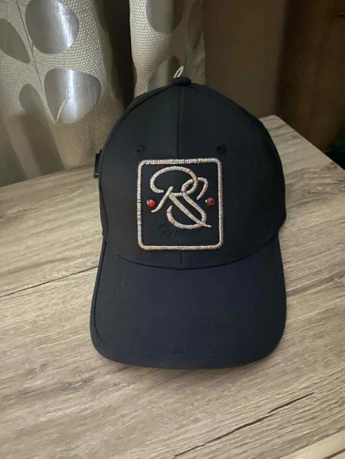 CASQUETTES 