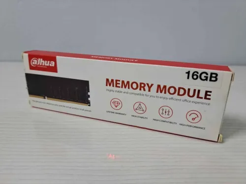 RAM DDR4 16G 3200MHZ UTILISE AVEC LA BOITE