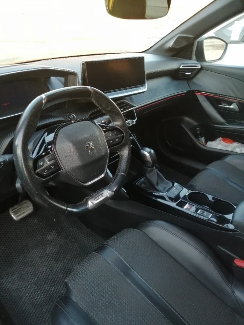 Peugeot 208 2021 GT Line