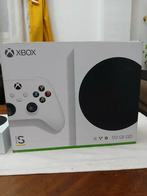 XBOX Series s avec boit