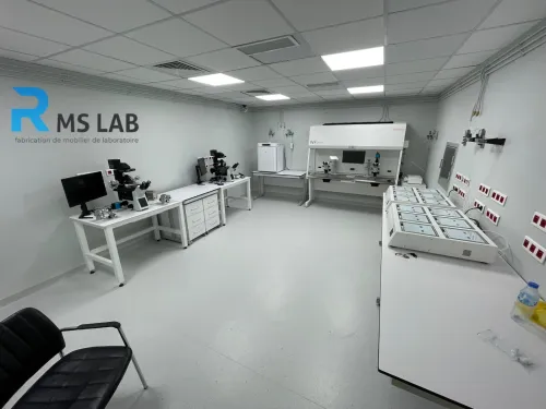 Fabrication de mobilier de laboratoire
