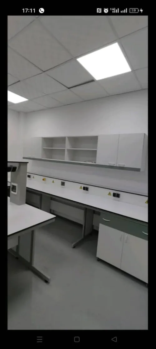 Fabrication de mobilier de laboratoire 