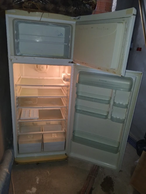 Réfrigérateur Ariston 420L